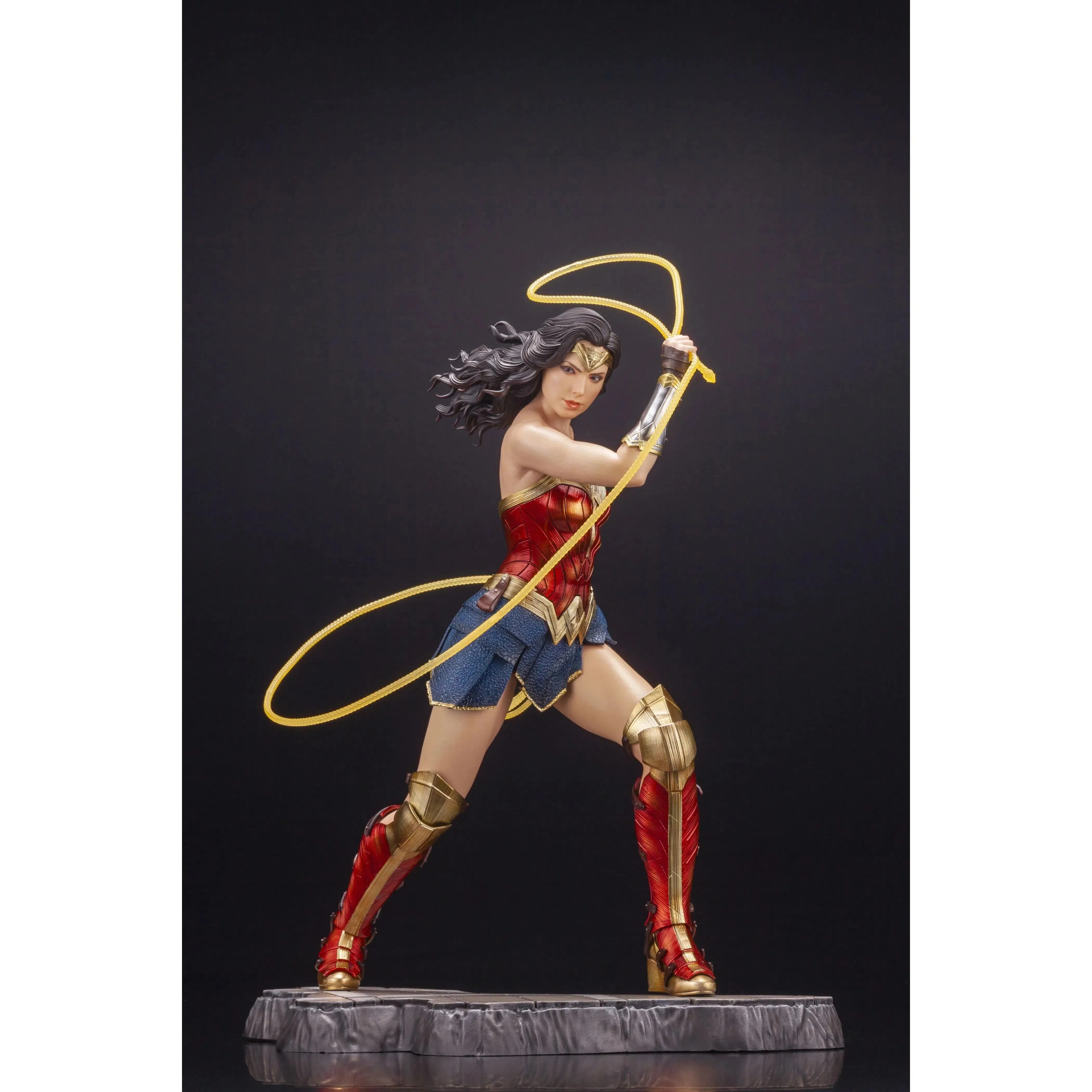 DC Comics: Wonder Woman 1984 Movie - Wonder Woman Statue - Kotobukiya - ArtFX