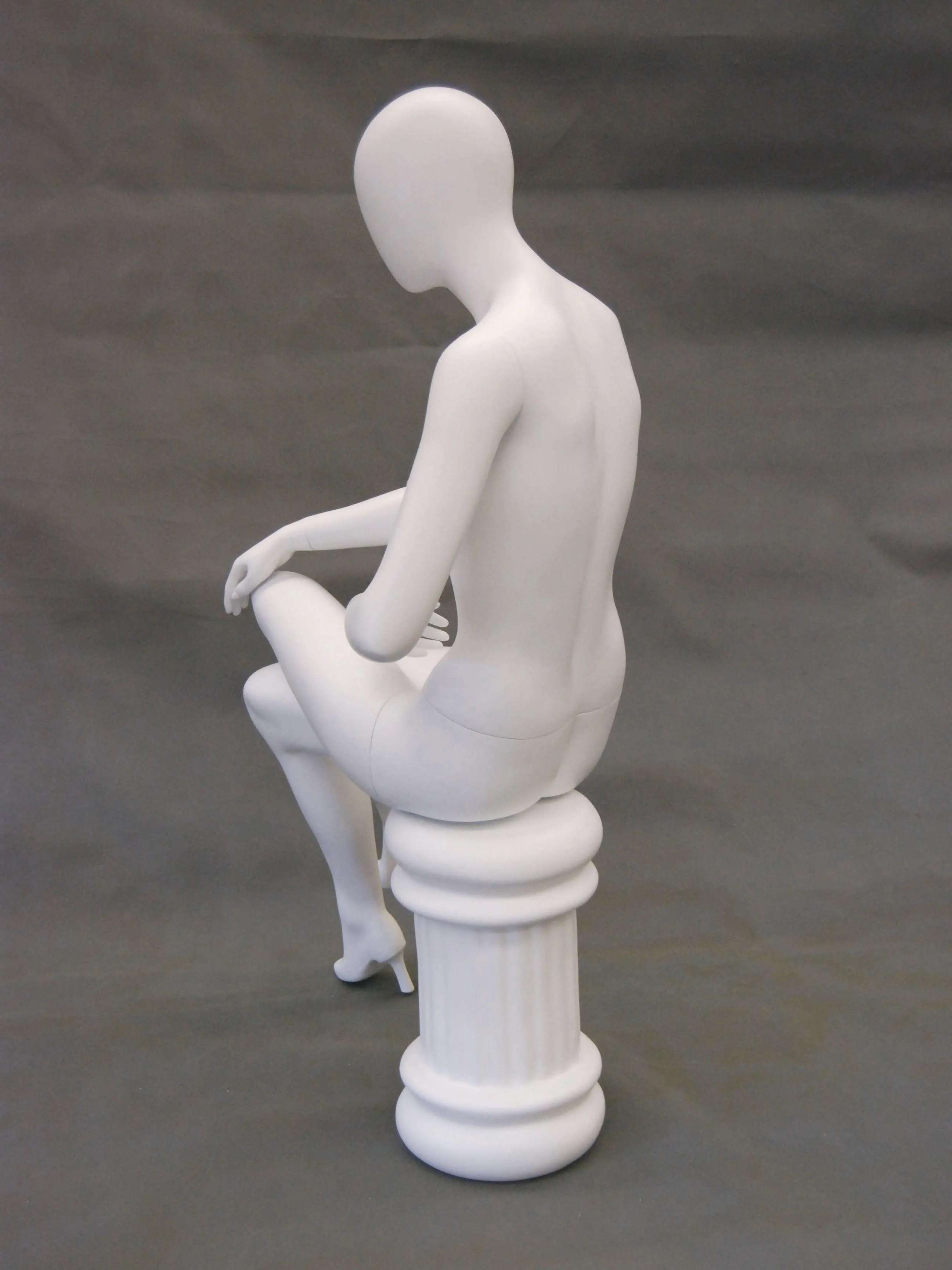 Egghead Female Sitting Mannequin MM-RGS9W