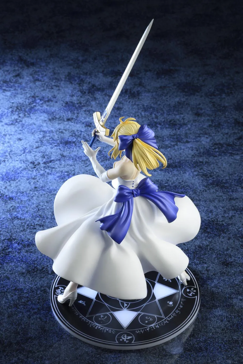 Fate/Stay Night: Saber White Dress Renewal ver. 1/8 Scale Figure