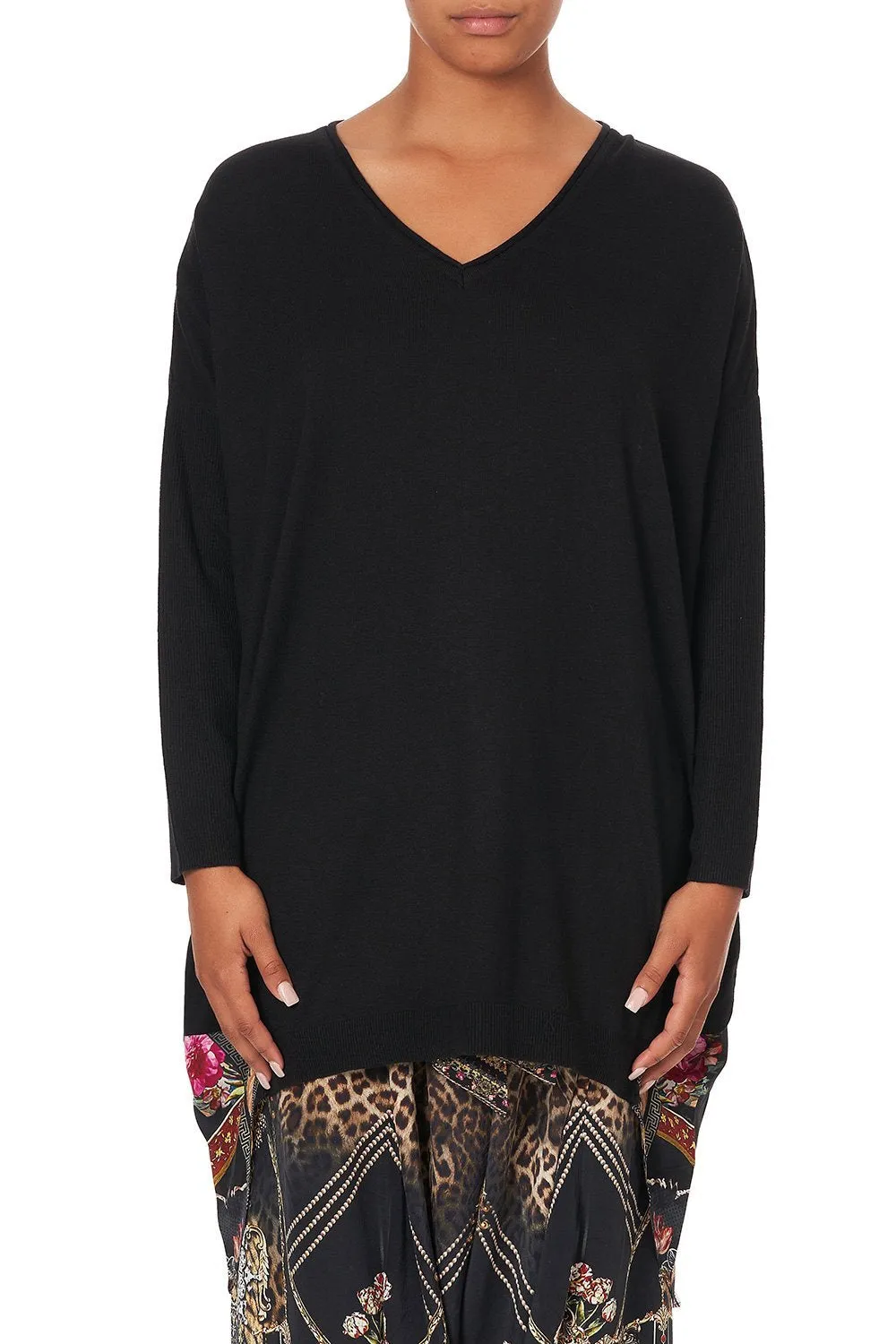 V NECK JUMPER WITH PRINT BACK GOTHIC GODDESS